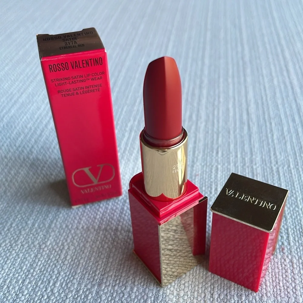 Valentino Rosso Valentino High Pigment Refillable Lipstick - 217A